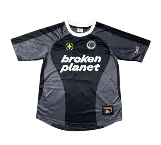 Tricou Broken Planet