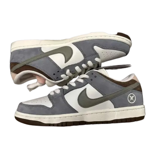 Nike Dunk Sneakers