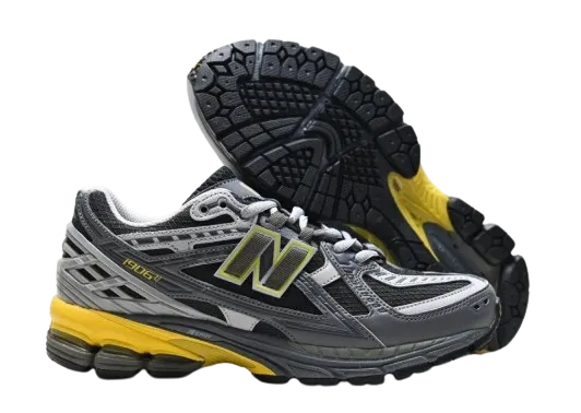 New Balance 1906 Sneakers