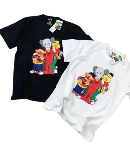 Tricou Kaws