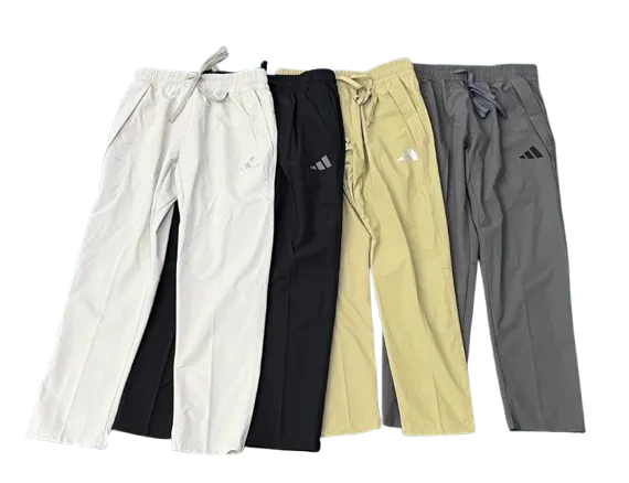Pantaloni lungi Adidas