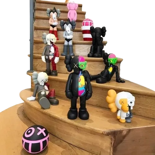 Figurină Kaws