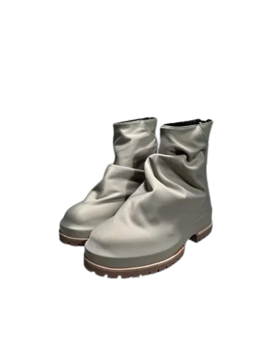 424 White Leather Boots