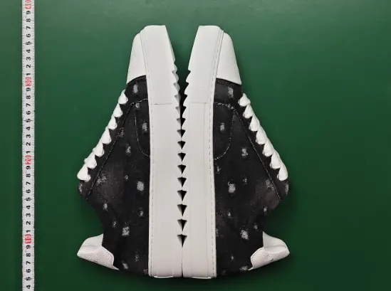 Numeris Sneakers