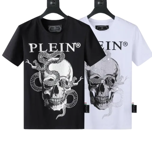 Philipp Plein Shorts & T-Shirt