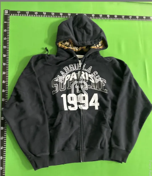 Supreme x MM6 Maison Margiela Zip Hoodie