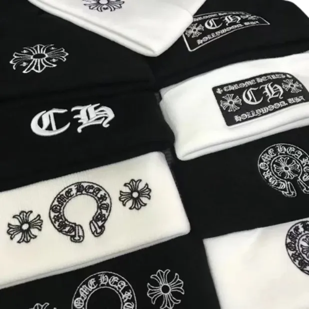 Căciulă Logo 9 Chrome Hearts