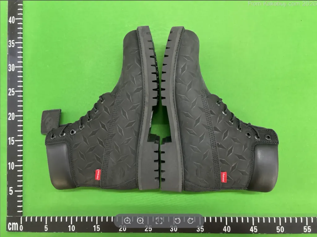 Supreme x Timberland Boots
