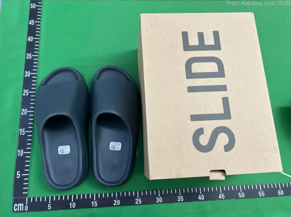 Șlapi Yeezy PK