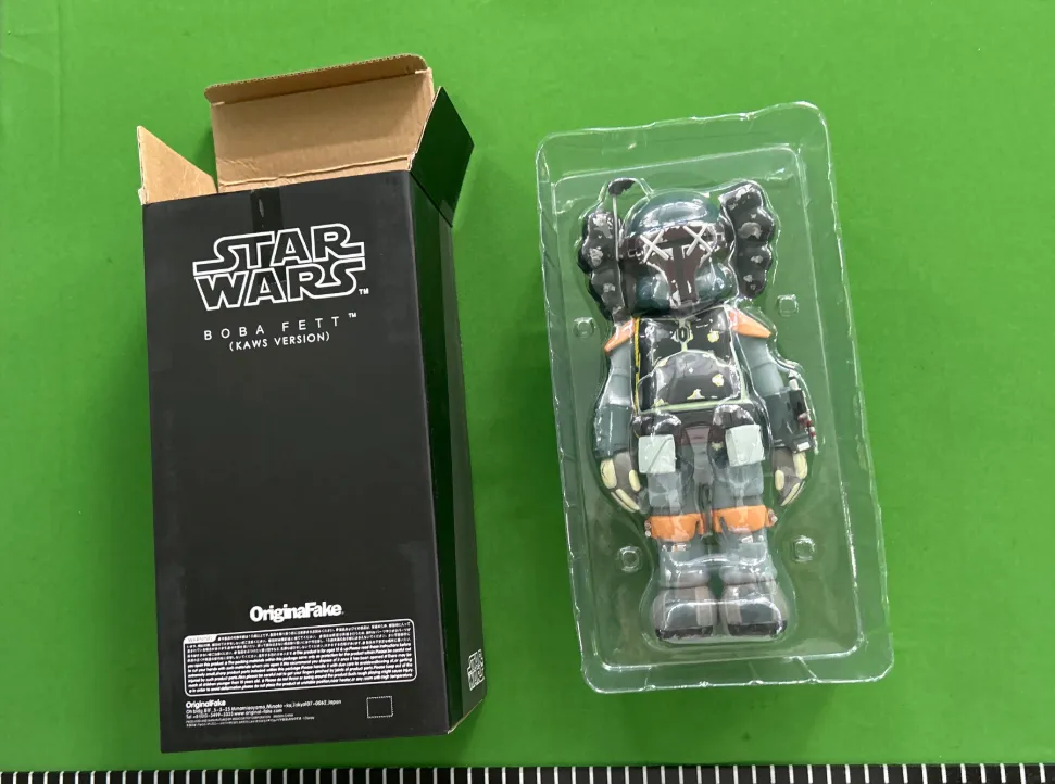 Figurină x Star Wars Kaws