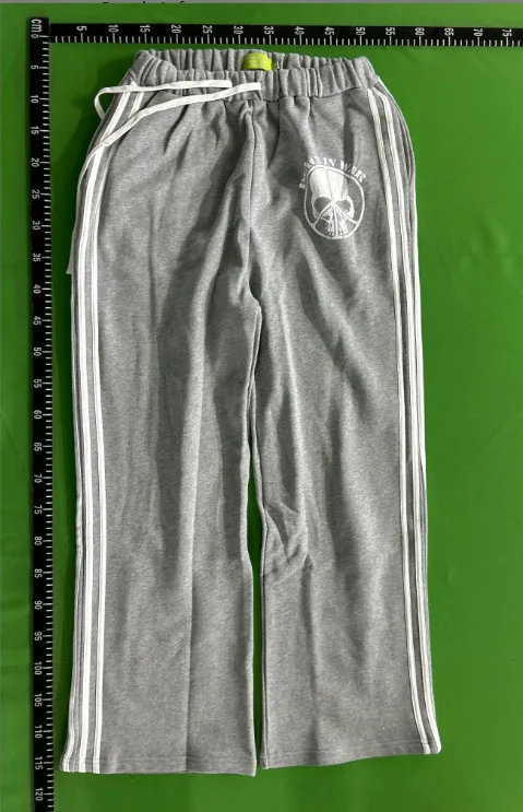 Pantaloni lungi Peace in War Brainwashed