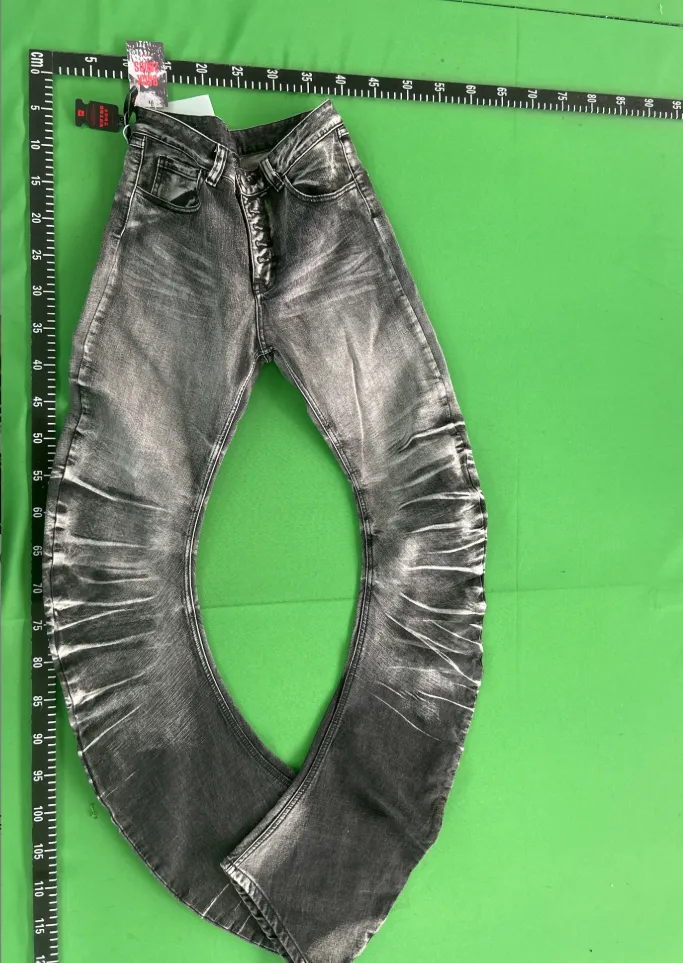 Blugi No E Mosen Cracked Curved