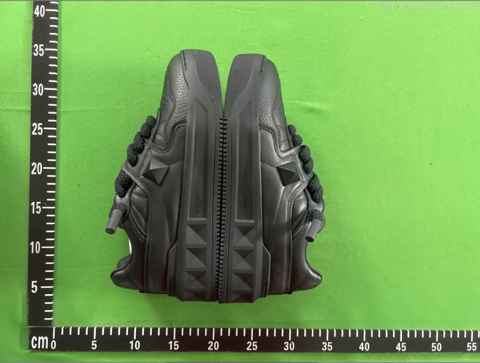 Adidași Valentino Stud XL